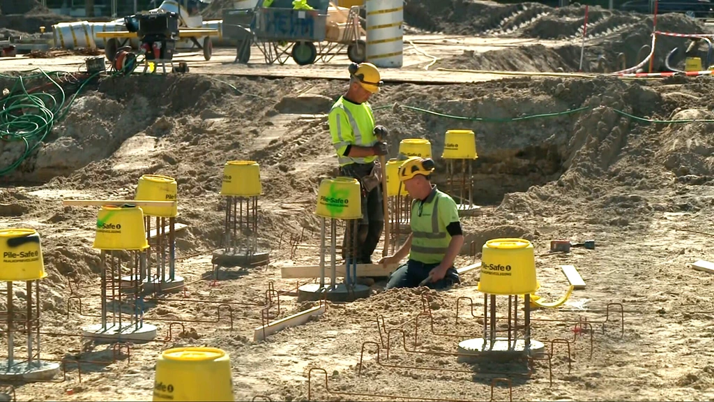 Foto: Het volle stroomnet en woningbouw: 'Kijken naar slimmere oplossingen'